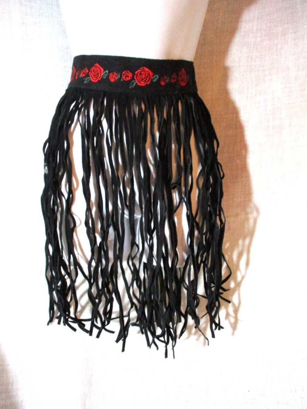 NEW Suede Hippie Leather Fringe Faire BELT Festival Fringe M/L Embroidered ROSE